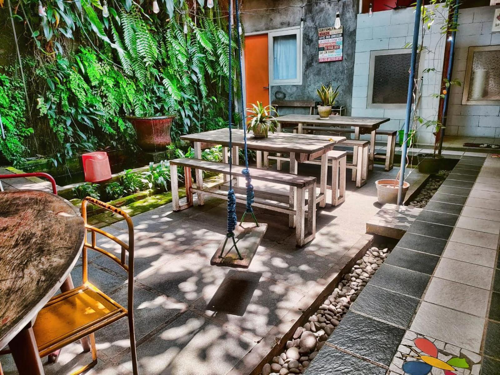 Jeng Tini Guest House ボゴール エクステリア 写真