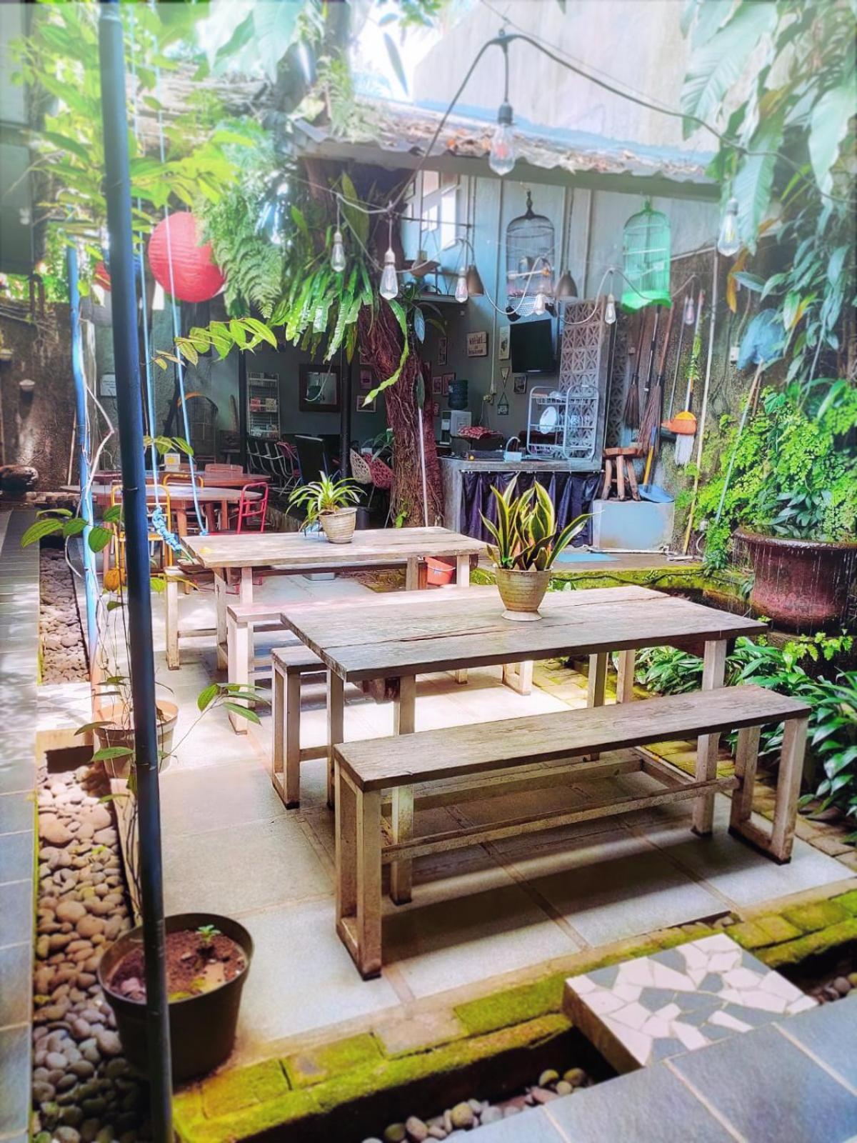 Jeng Tini Guest House ボゴール エクステリア 写真