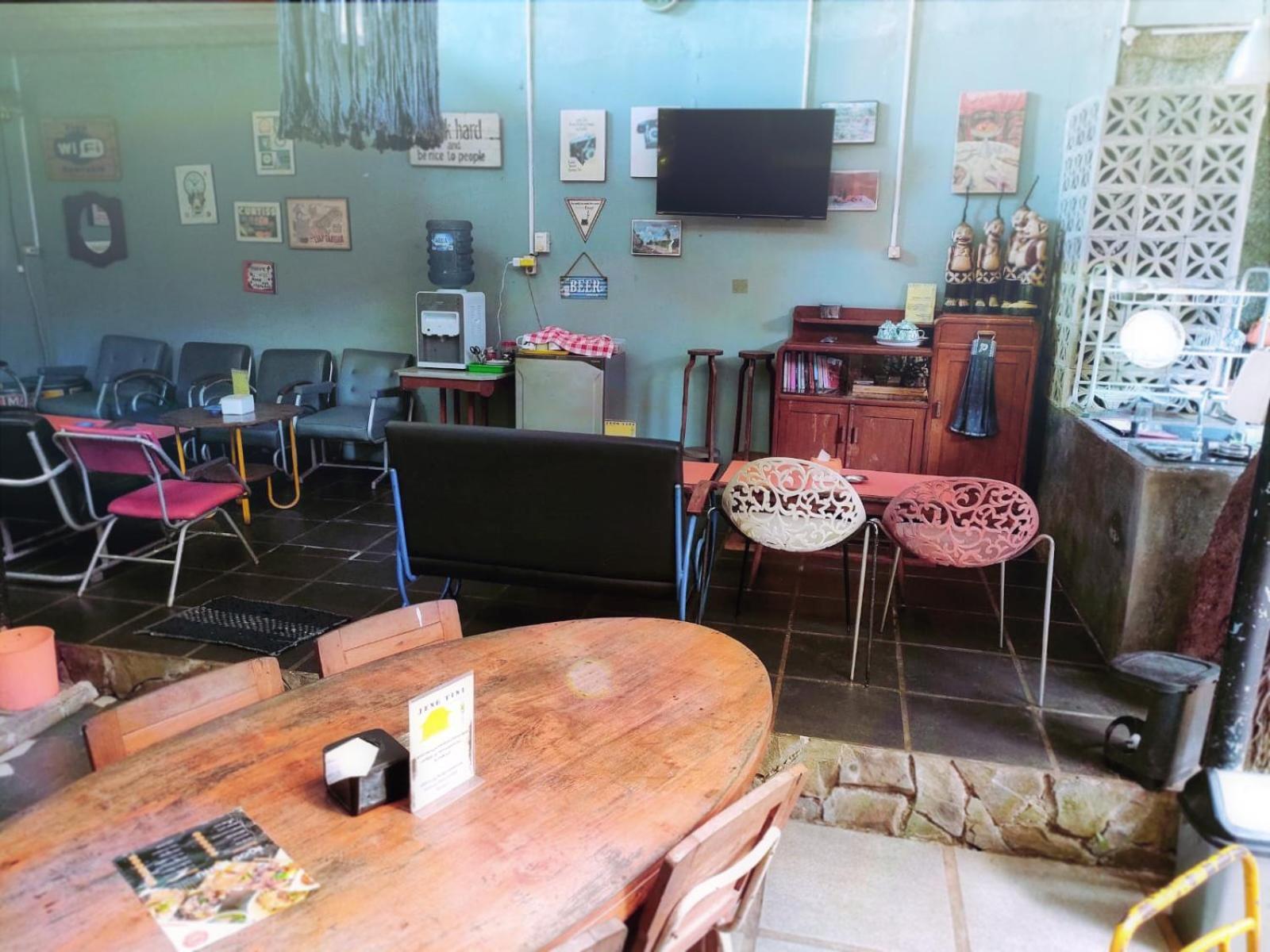 Jeng Tini Guest House ボゴール エクステリア 写真