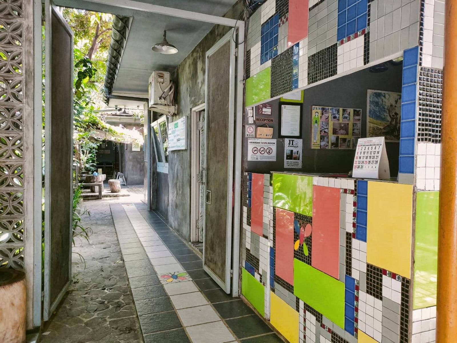 Jeng Tini Guest House ボゴール エクステリア 写真