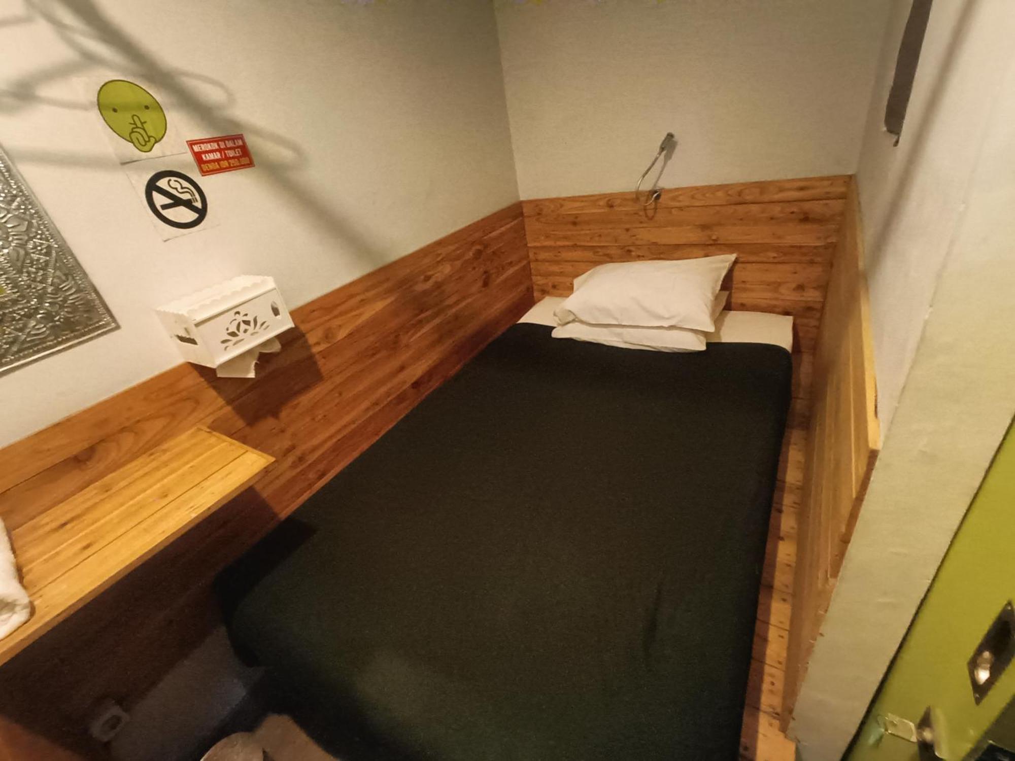 Jeng Tini Guest House ボゴール エクステリア 写真