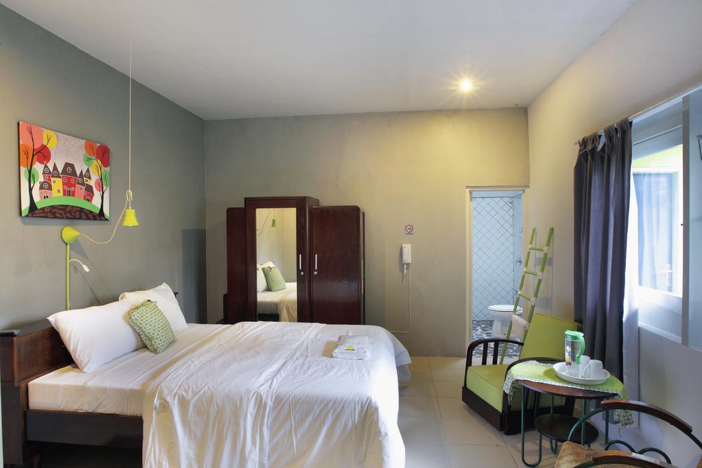 Jeng Tini Guest House ボゴール エクステリア 写真