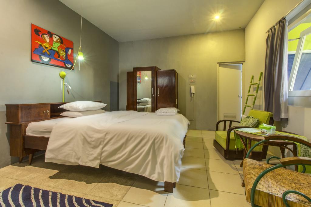 Jeng Tini Guest House ボゴール エクステリア 写真